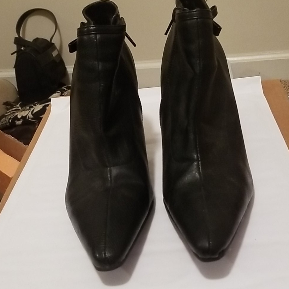 Shoes booties heels